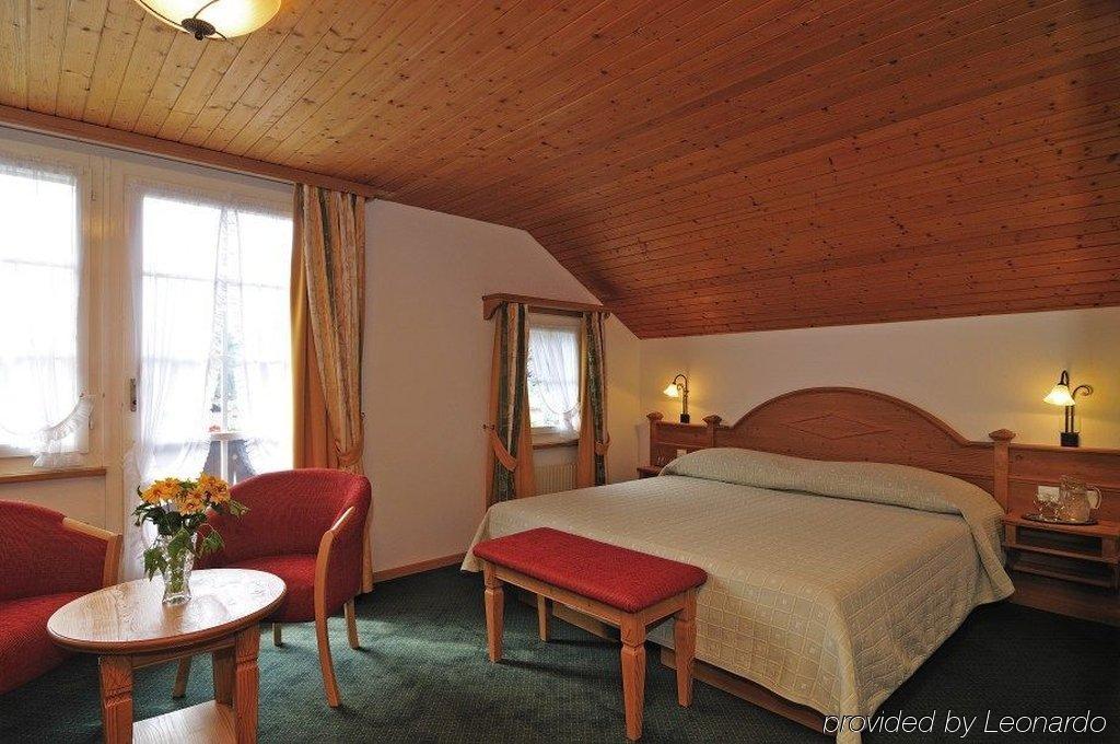 Hotel Chalet Swiss Interlaken Room photo